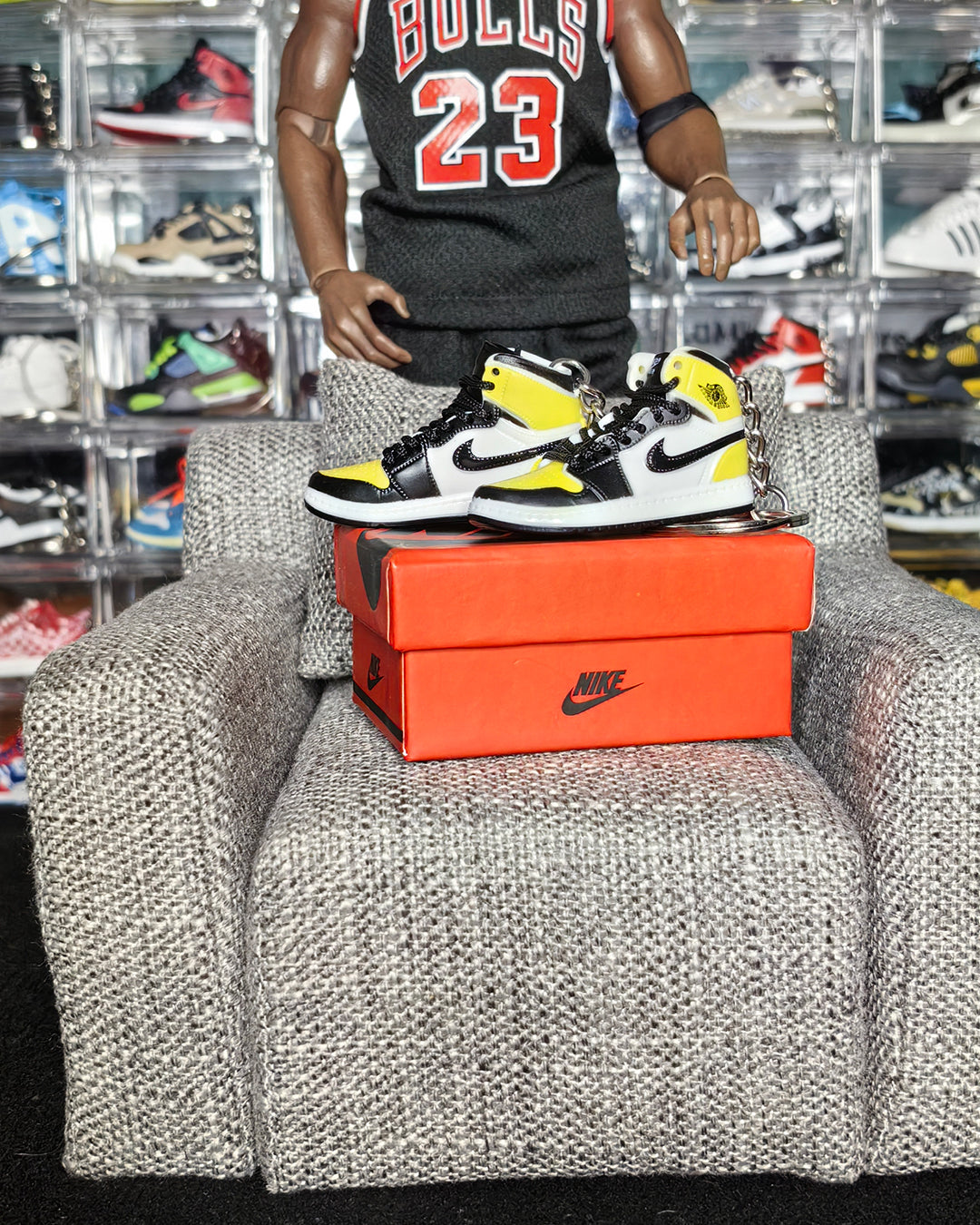 MINI J1 "YELLOW TOE"